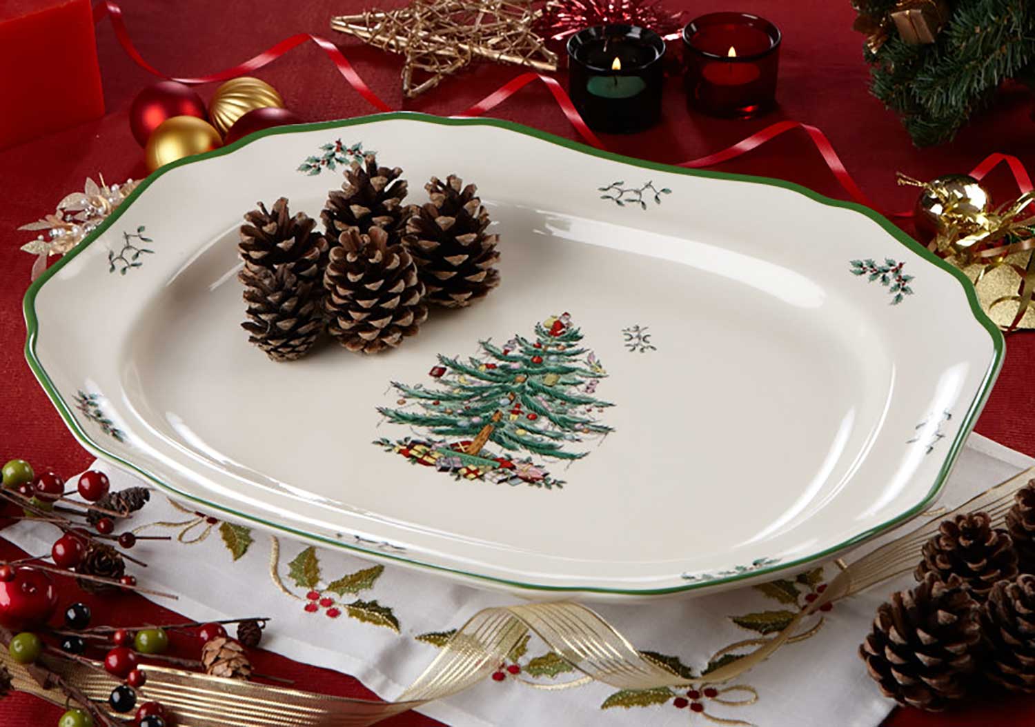 Christmas Tree 19 Inch Sculpted Platter image number null